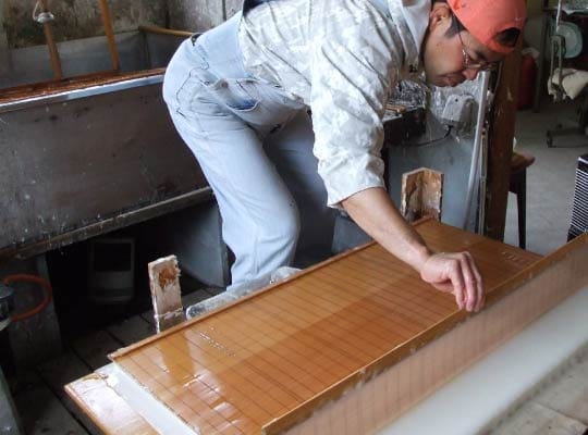 手すき和紙の生産技術の保存と継承